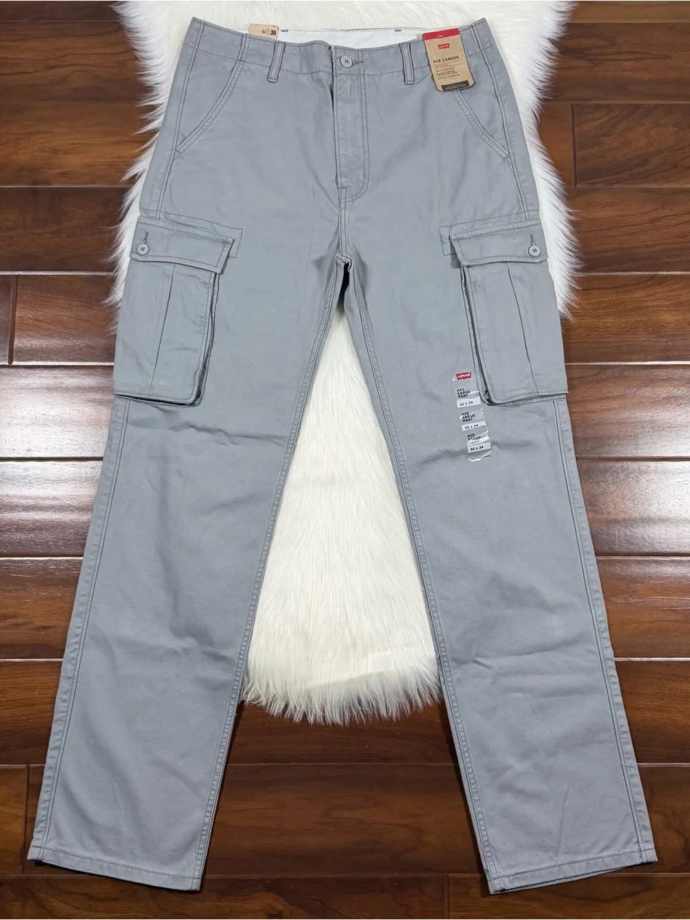 Levi's Men's Size 32 X 34 Grey Ace Cargo Pants